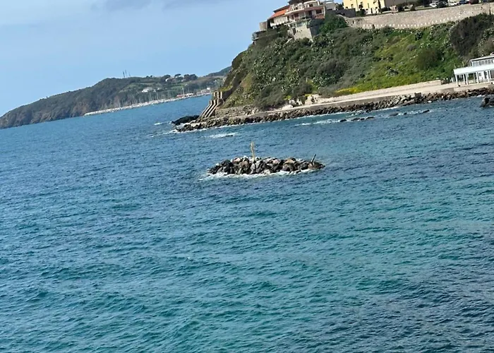 Tra Cielo E Mare